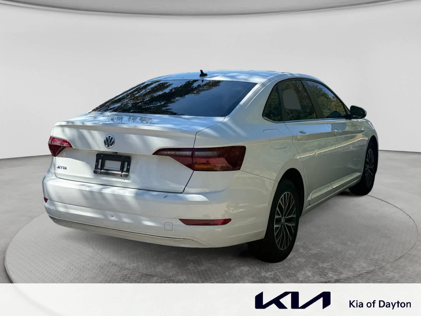 Used 2019 Volkswagen Jetta SE w/ Cold Weather Package FWD image 5