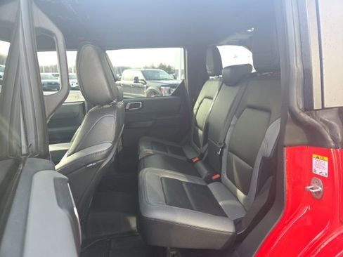 Used 2023 Ford Bronco Big Bend w/ Sasquatch Package image 16