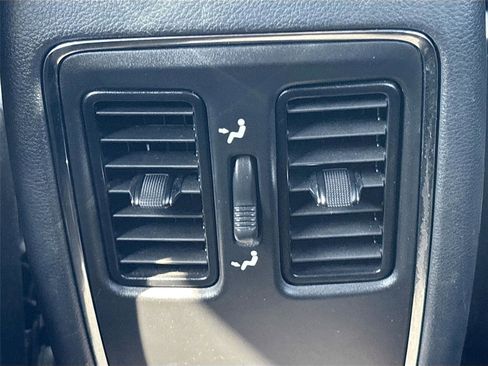 Used 2020 Jeep Grand Cherokee Laredo w/ Laredo X Package image 24