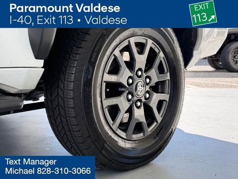 Used 2025 Toyota 4Runner SR5 image 28