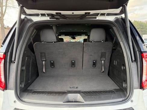 Used 2024 GMC Yukon SLT image 28
