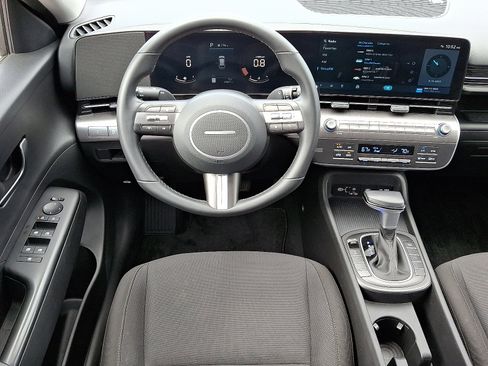 Used 2024 Hyundai Kona SEL image 12