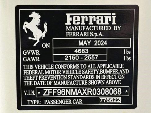 Used 2024 Ferrari SF90 Spider image 43