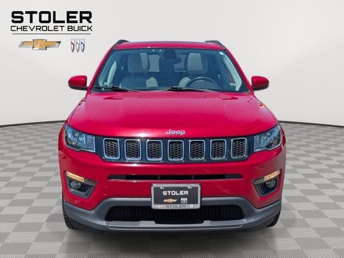 Used 2018 Jeep Compass Latitude w/ Popular Equipment Group AWD/4WD image 8