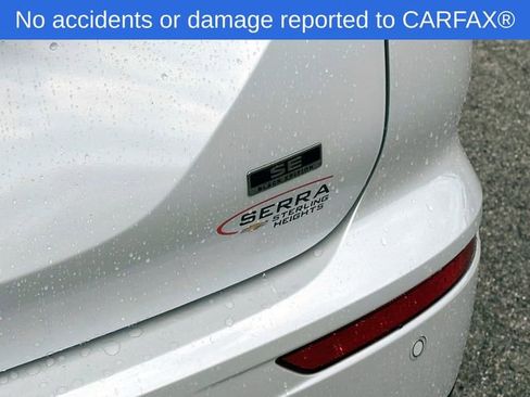 Used 2023 Mitsubishi Outlander SE Black Edition image 12