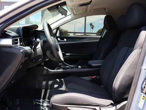 Used 2021 Kia K5 LX FWD image 38