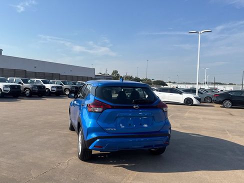 Certified 2025 Nissan Kicks Play S FWD image 18