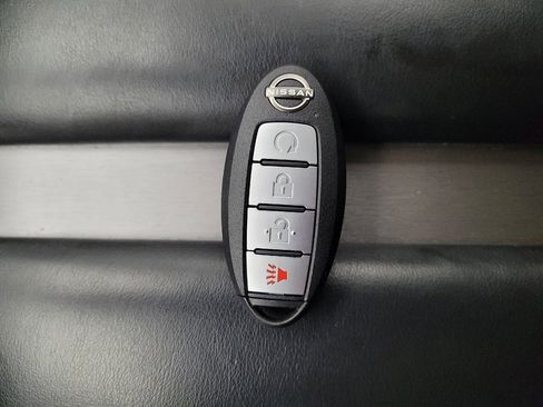 Used 2023 Nissan Murano SV image 32