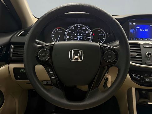 Used 2017 Honda Accord LX image 16