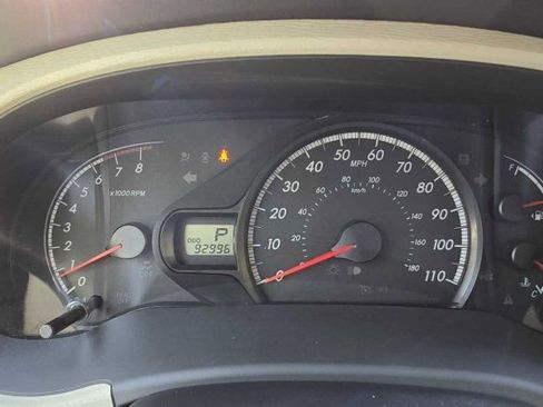 Used 2011 Toyota Sienna LE image 19