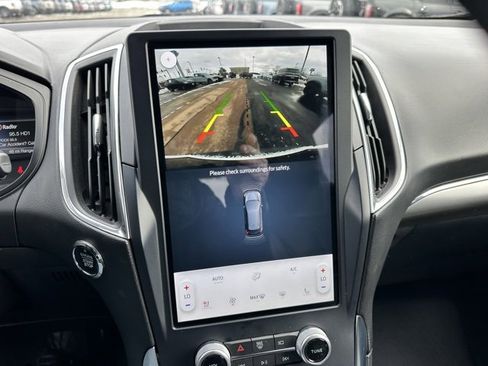 Certified 2022 Ford Edge Titanium image 20