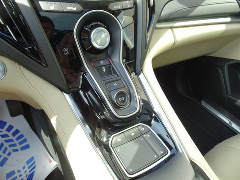 Used 2023 Acura RDX AWD image 17