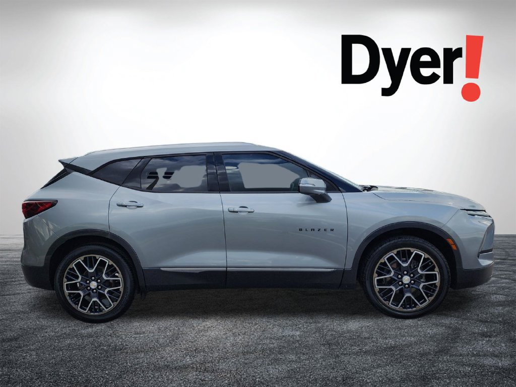 Certified 2023 Chevrolet Blazer Premier w/ Driver Confidence II Package FWD image 3