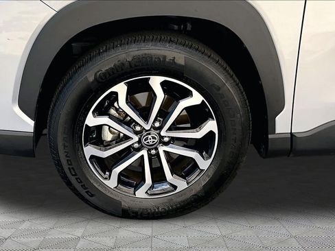 Used 2023 Toyota Corolla Cross AWD Hybrid image 11