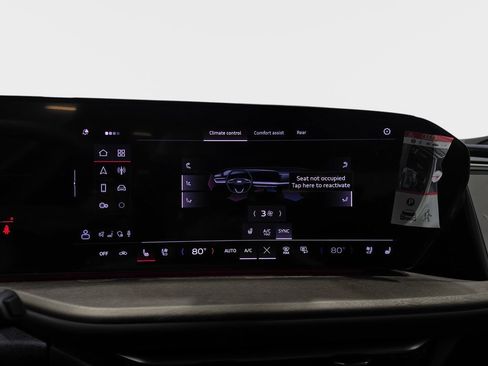 New 2025 Audi Q5 Prestige image 24