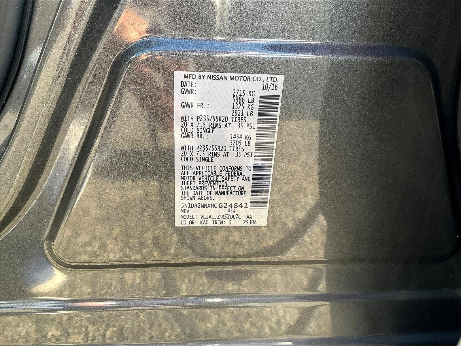 Used 2017 Nissan Pathfinder Platinum w/ Family Entertainment Package FWD image 21