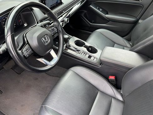 Used 2024 Honda Civic Touring image 9