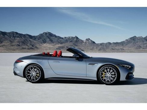 New 2025 Mercedes-Benz SL 63 AMG 4MATIC image 16