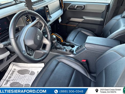 Used 2023 Ford Bronco Badlands w/ Sasquatch Package image 7