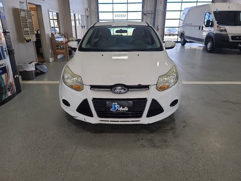 Used 2014 Ford Focus SE image 3