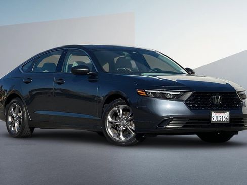 Used 2023 Honda Accord EX image 2