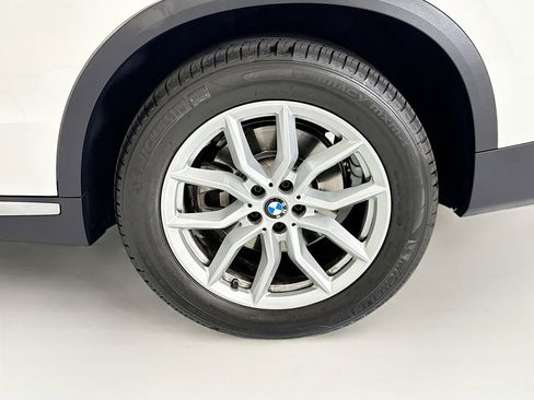 Certified 2022 BMW X5 sDrive40i w/ Premium Package RWD image 32
