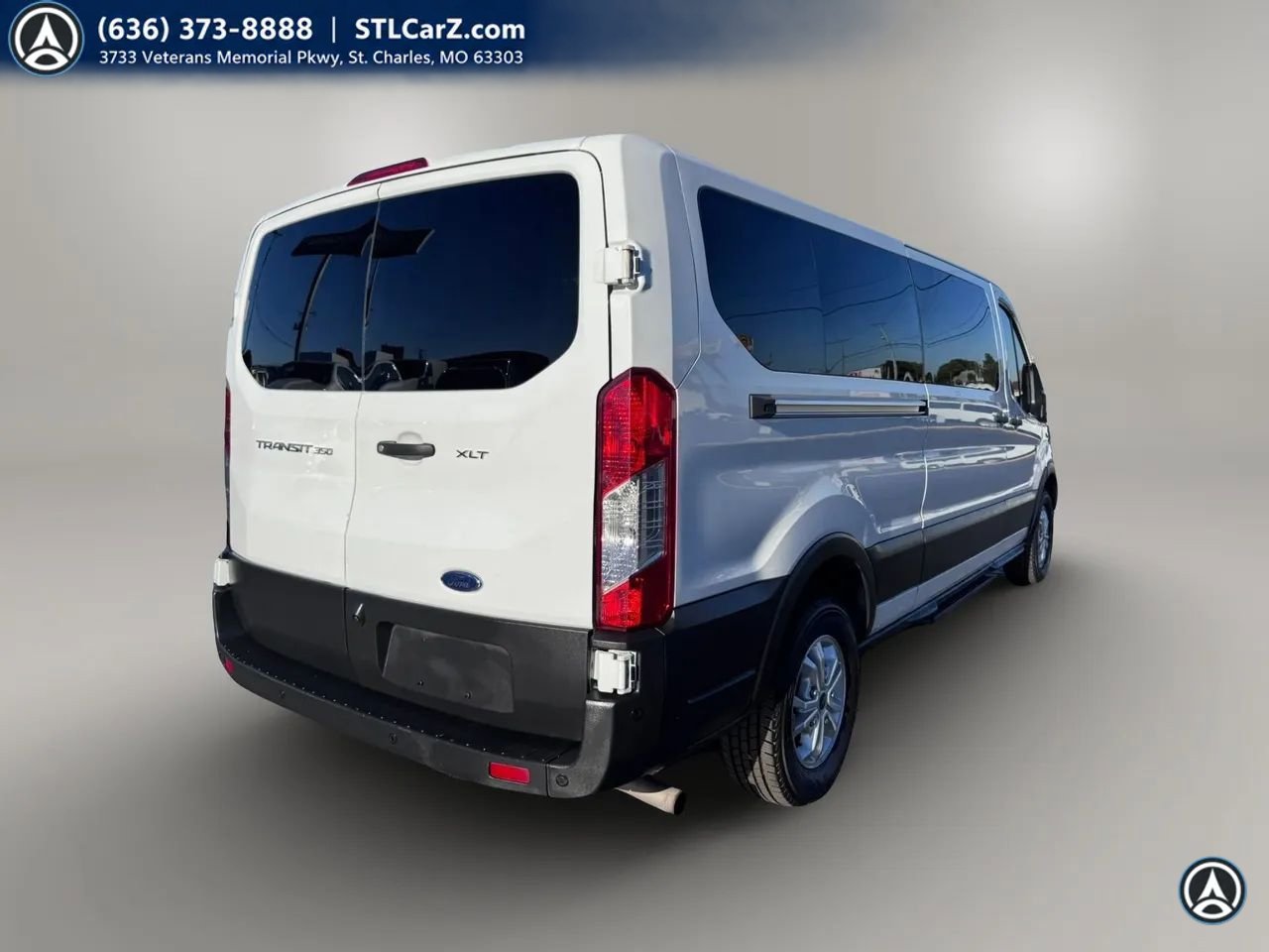 Used 2021 Ford Transit 350 XLT RWD image 3
