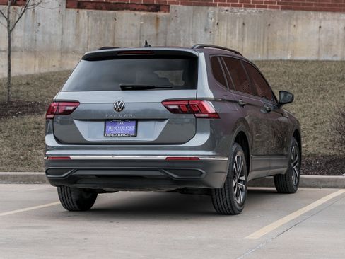 Used 2022 Volkswagen Tiguan S image 4