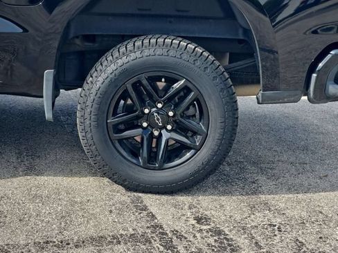 Used 2021 Chevrolet Silverado 1500 Custom Trail Boss AWD/4WD image 30