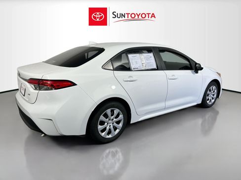 Used 2024 Toyota Corolla LE FWD image 4
