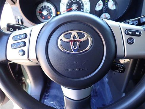 Used 2014 Toyota FJ Cruiser 4WD w/ Convenience Package image 13