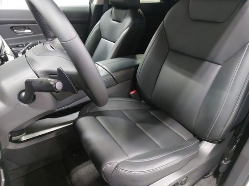 Certified 2025 Nissan Murano SV w/ Cargo Package AWD/4WD image 15