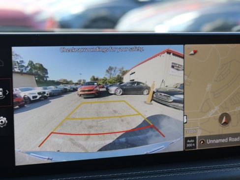 Used 2022 Genesis G70 2.0T image 15