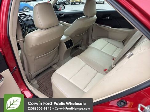 Used 2014 Toyota Camry XLE w/ Leather Package image 28