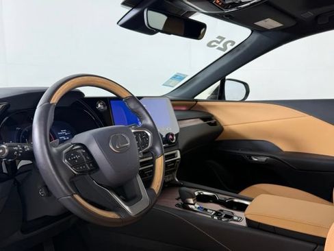 Used 2025 Lexus RX 350 Premium Plus FWD image 4