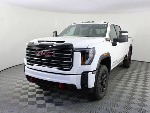 New 2026 GMC Sierra 3500 AT4 w/ Technology Package AWD/4WD image 27