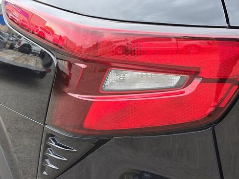 Used 2025 Chevrolet Trax LT w/ Driver Confidence Package image 9