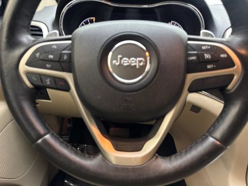 Used 2017 Jeep Grand Cherokee Limited w/ Luxury Group II RWD image 57