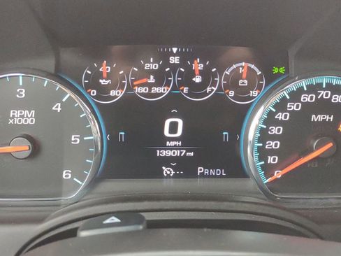 Used 2017 Chevrolet Suburban LT AWD/4WD image 16