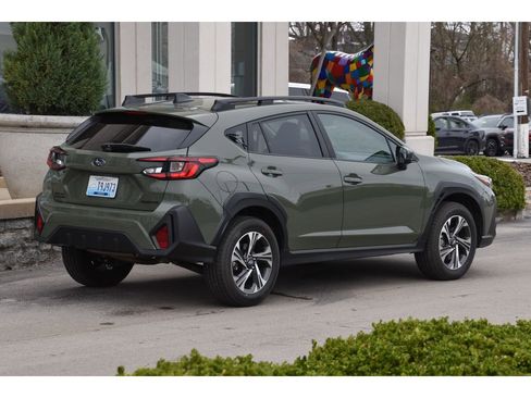 Used 2026 Subaru Crosstrek 2.0i Premium image 4