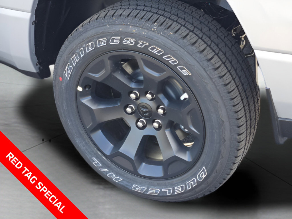 New 2026 RAM 1500 Express AWD/4WD image 19