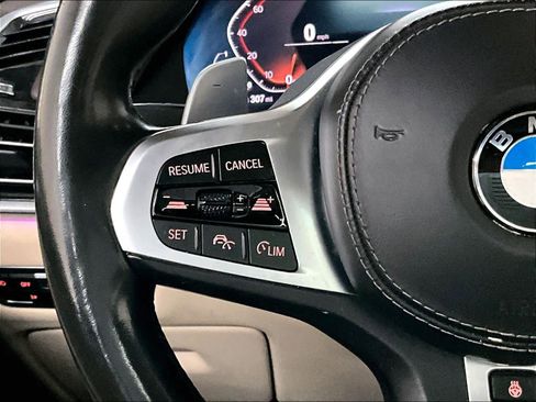 Used 2019 BMW X5 xDrive50i w/ M Sport Package image 20