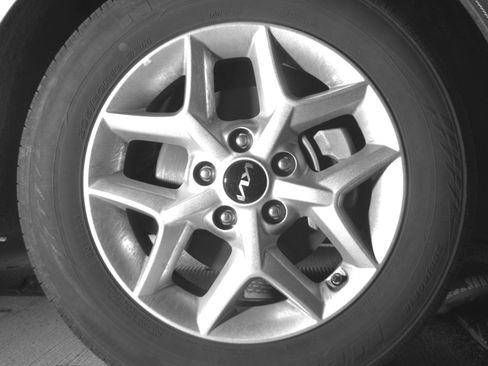 Used 2025 Kia Soul LX w/ LX Technology Package FWD image 16