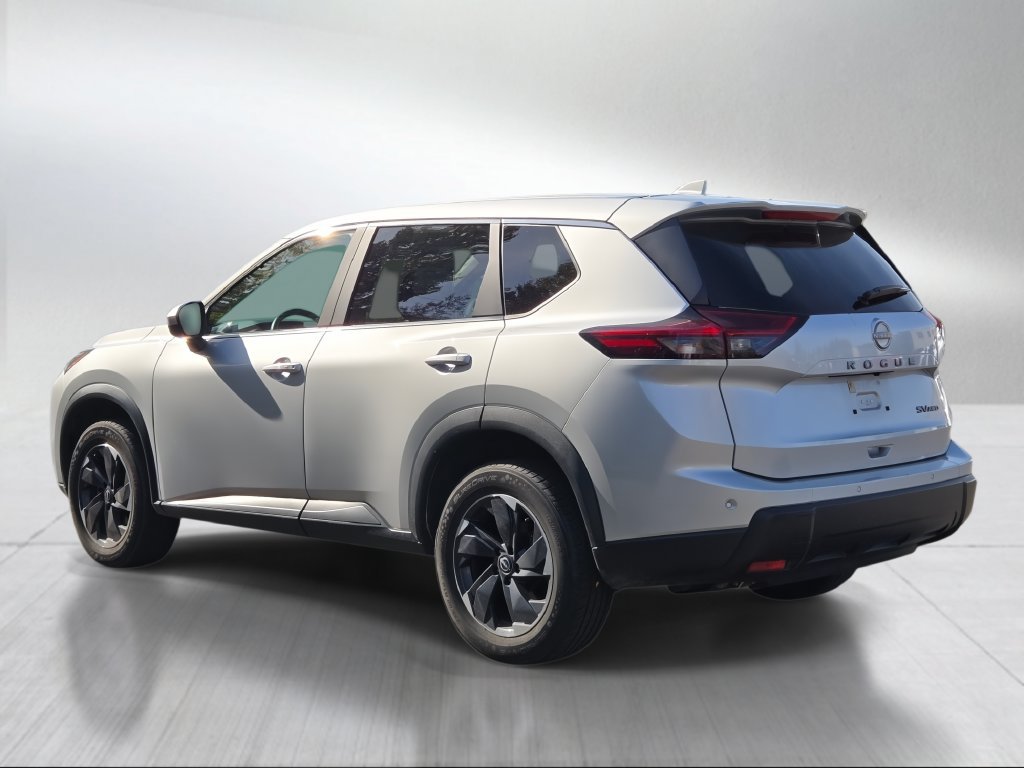 Used 2024 Nissan Rogue SV AWD/4WD image 6