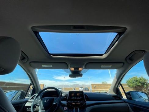 Used 2022 Honda Odyssey EX-L image 17