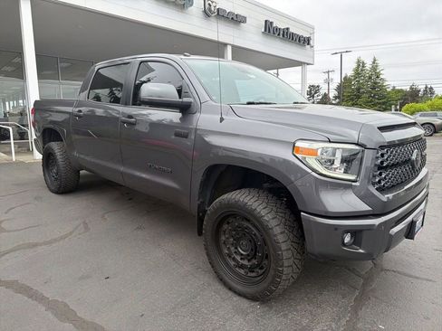 Used 2019 Toyota Tundra Platinum AWD/4WD image 3