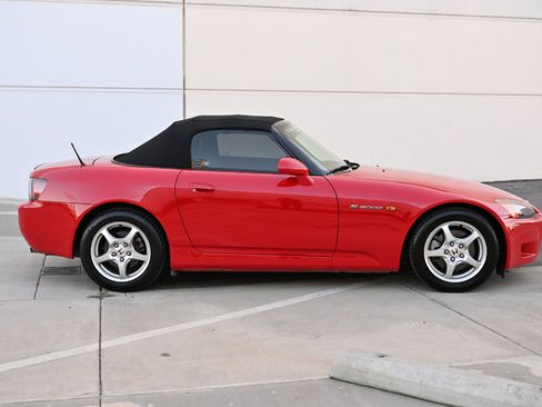 Used 2000 Honda S2000 image 10