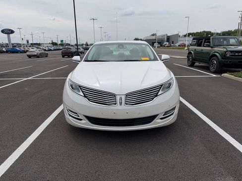 Used 2014 Lincoln MKZ w/ Equipment Group 102A Reserve FWD image 2