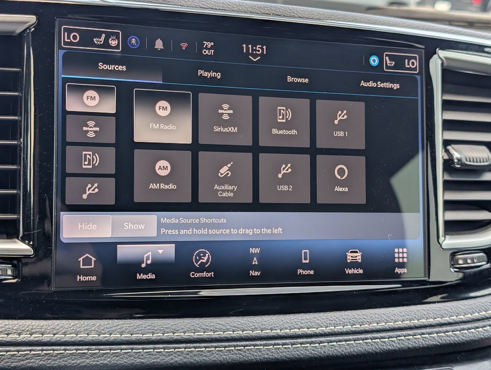 Used 2025 Chrysler Pacifica Limited FWD image 8