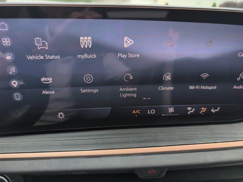 Used 2025 Buick Envision Sport Touring AWD/4WD image 28